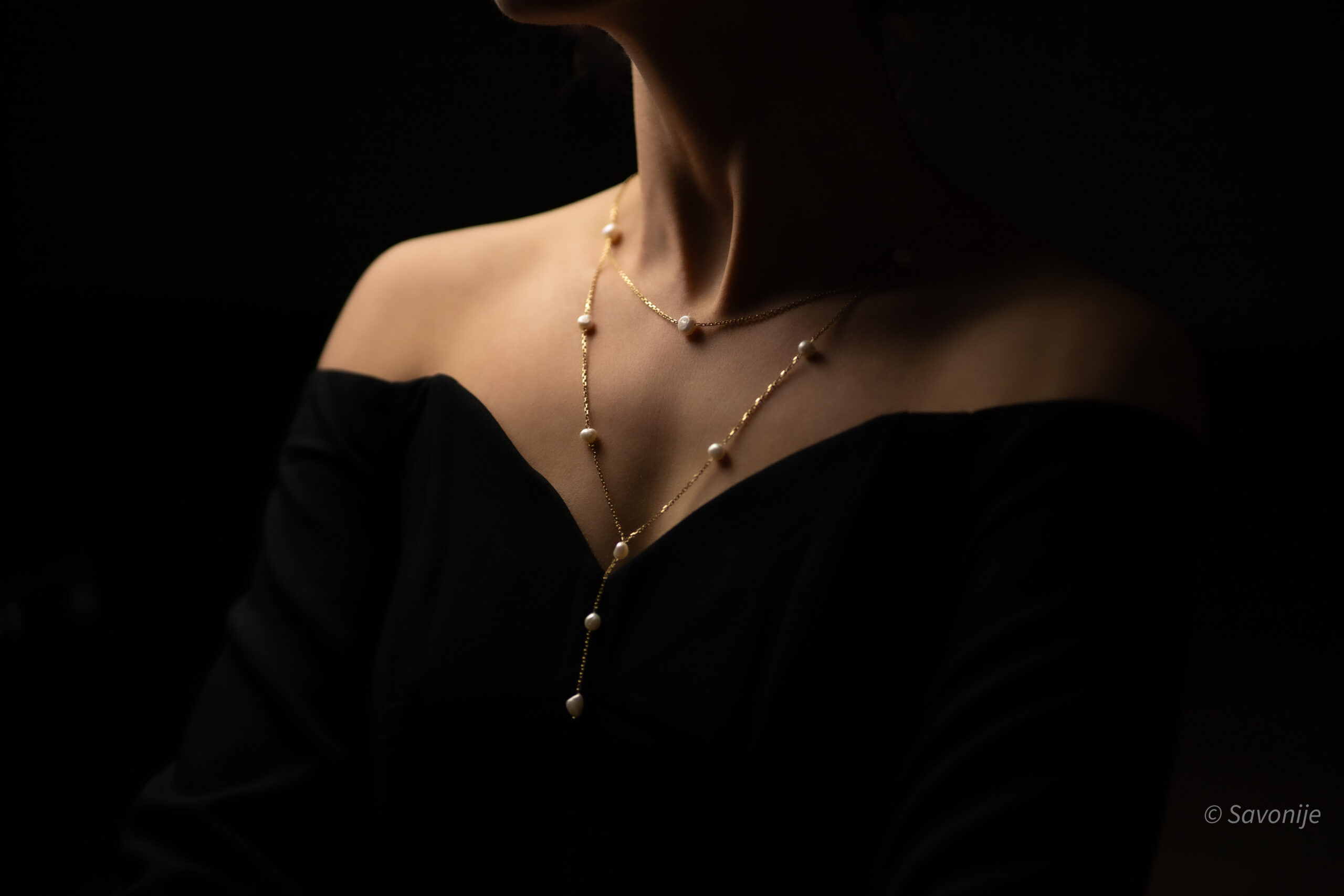 luna lariat necklace gold